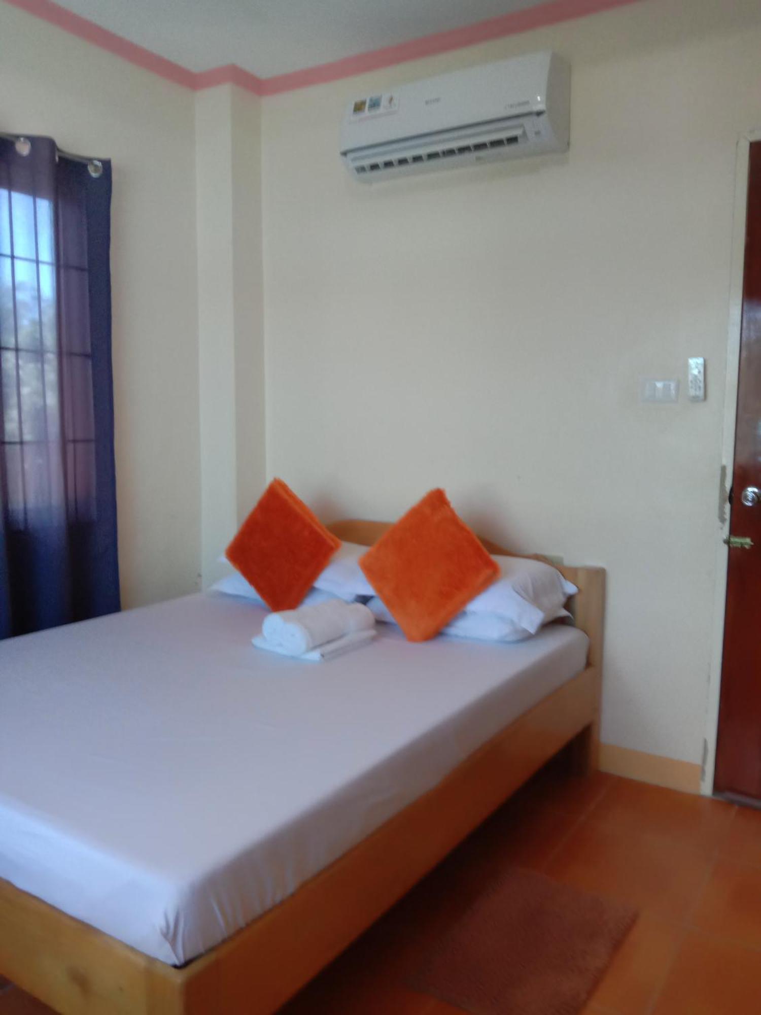 Friz Love Room Rental ซานฮวน ภายนอก รูปภาพ